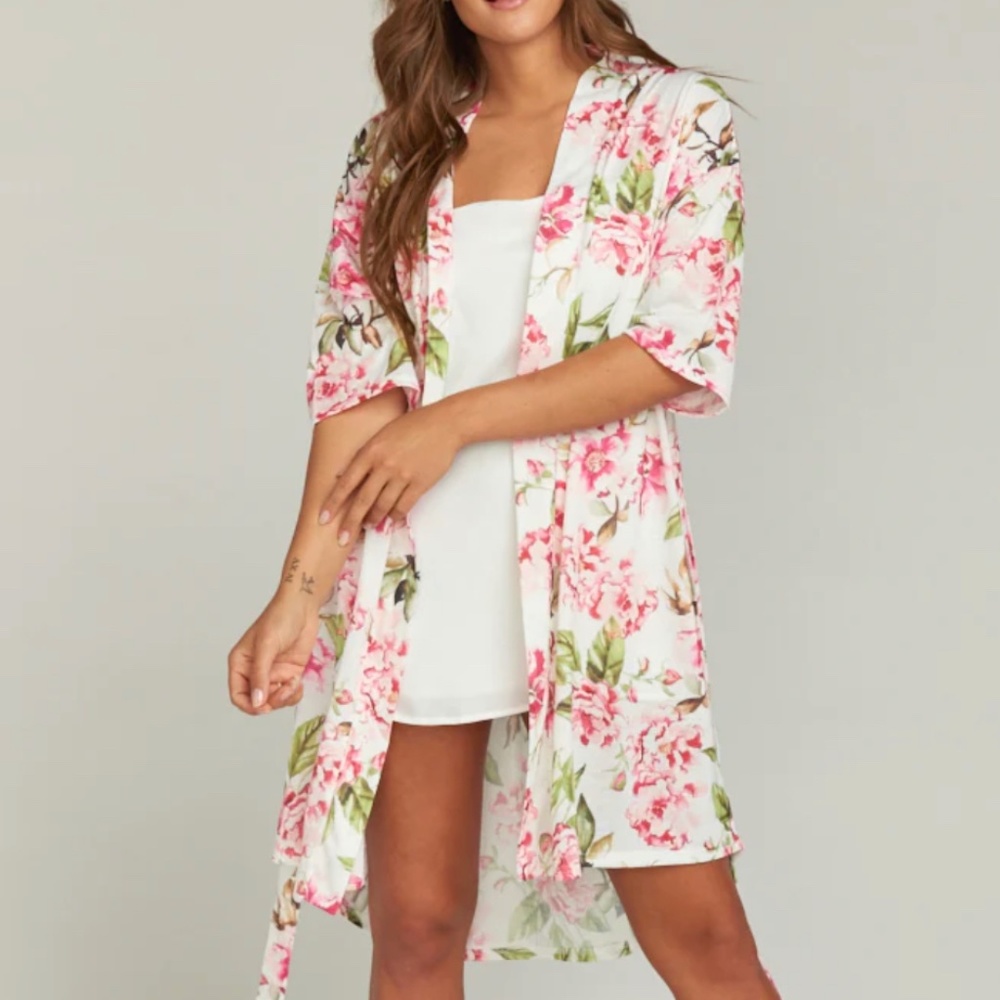 Show Me Your MumuWhite Floral Print Cover Up One Size Hi Lo Hem Bri Robe